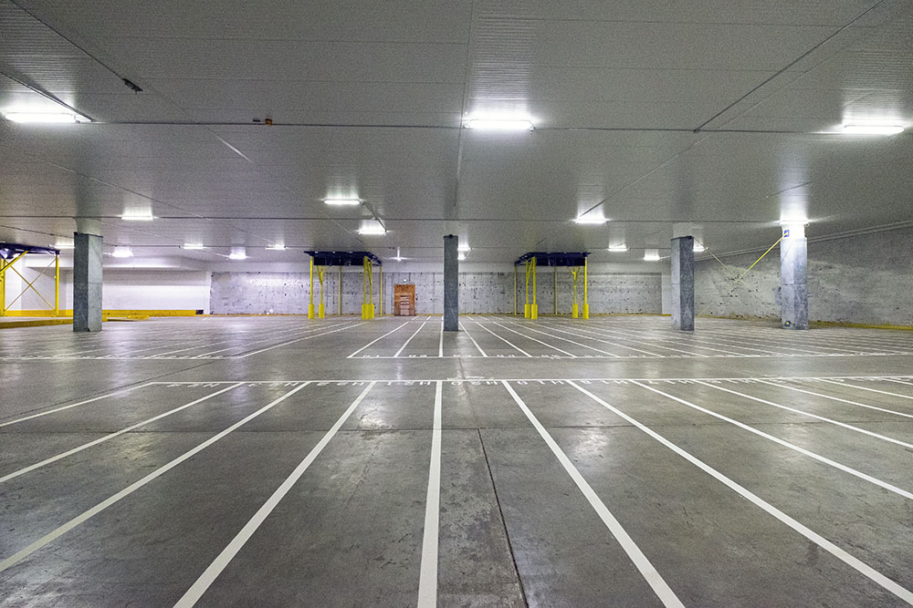 empty cold storage
