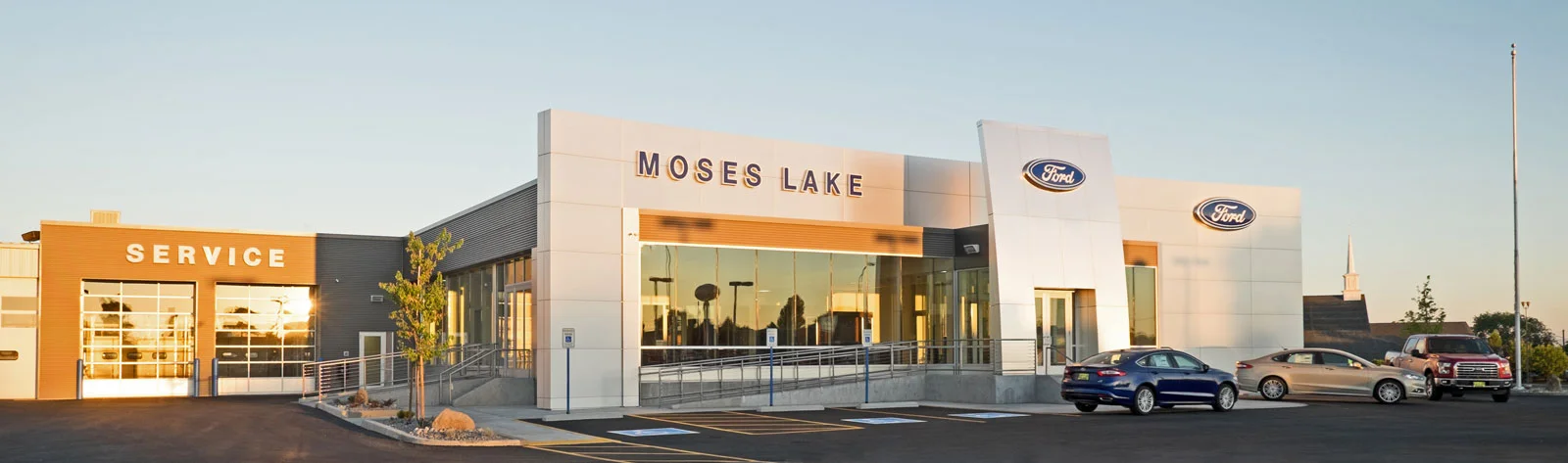 Moses Lake Ford building